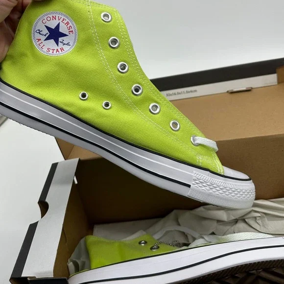Converse Chuck Taylor Shoes Unisex Mens 9.5 Womens 11 Green Sneaker‎ A03422F NEW - Picture 2 of 10